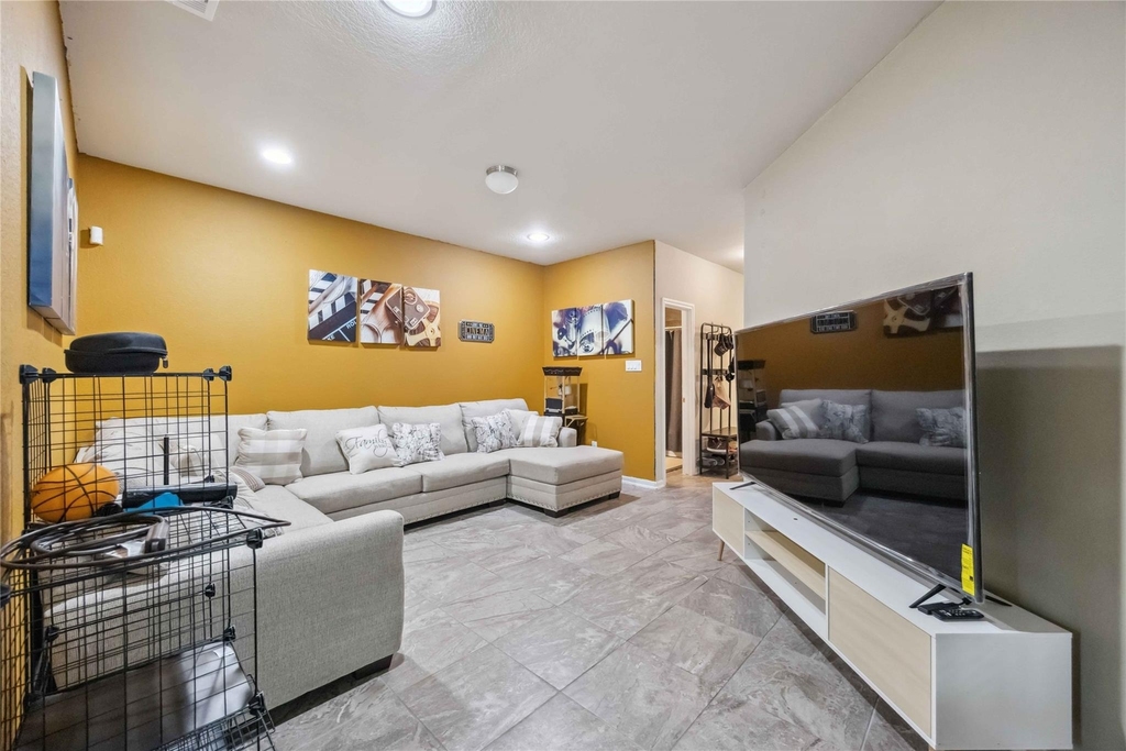 12419 Alora Bluff Trail - Photo 19