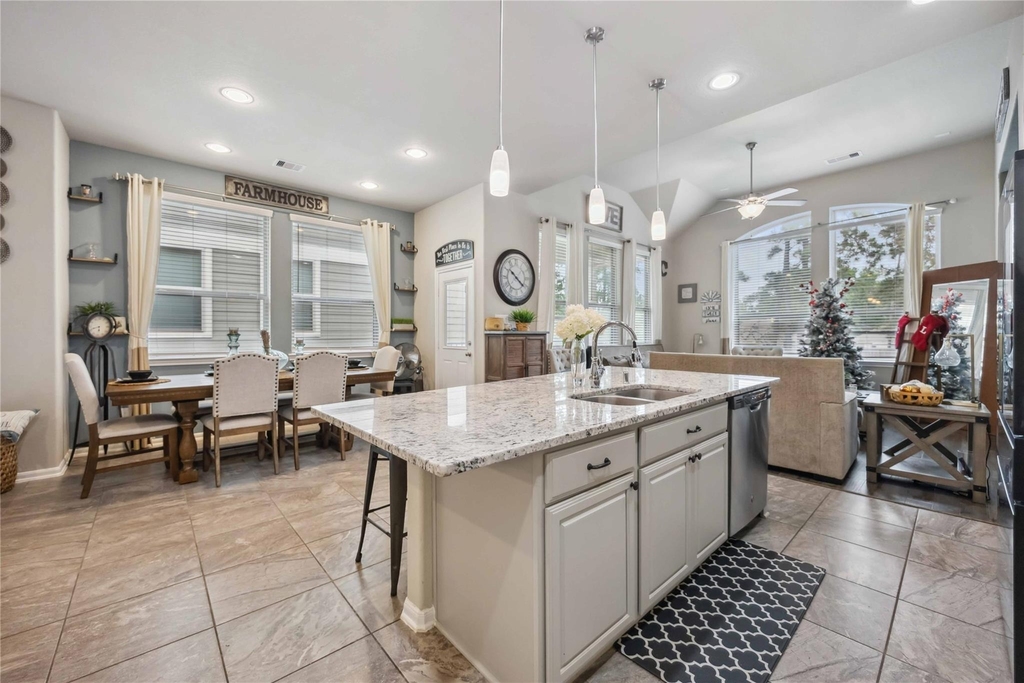 12419 Alora Bluff Trail - Photo 9