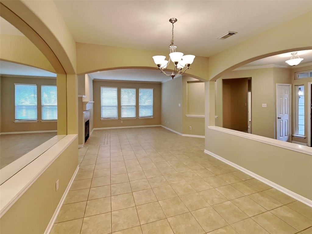 10923 Tattershall Lane - Photo 3