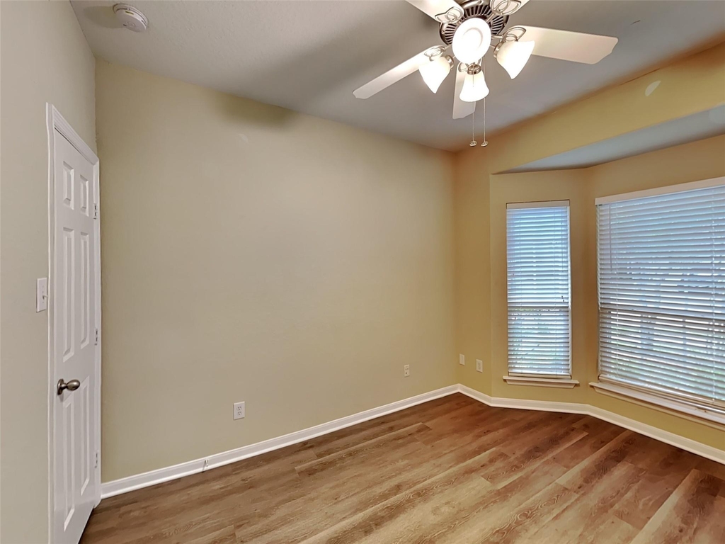 10923 Tattershall Lane - Photo 17