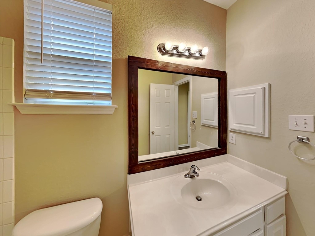 10923 Tattershall Lane - Photo 14