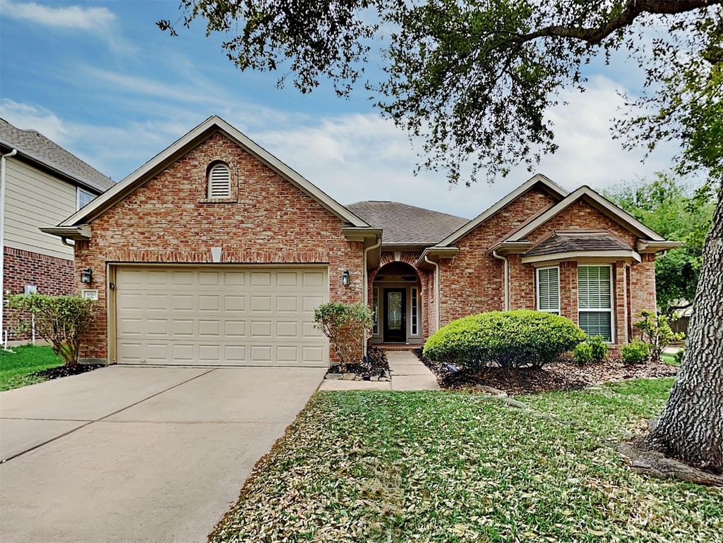 10923 Tattershall Lane - Photo 0