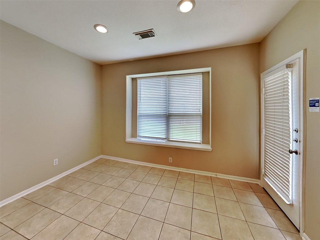 10923 Tattershall Lane - Photo 2
