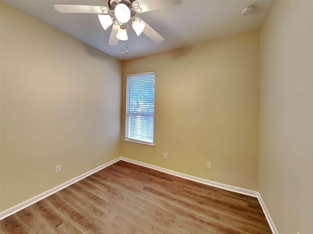10923 Tattershall Lane - Photo 18