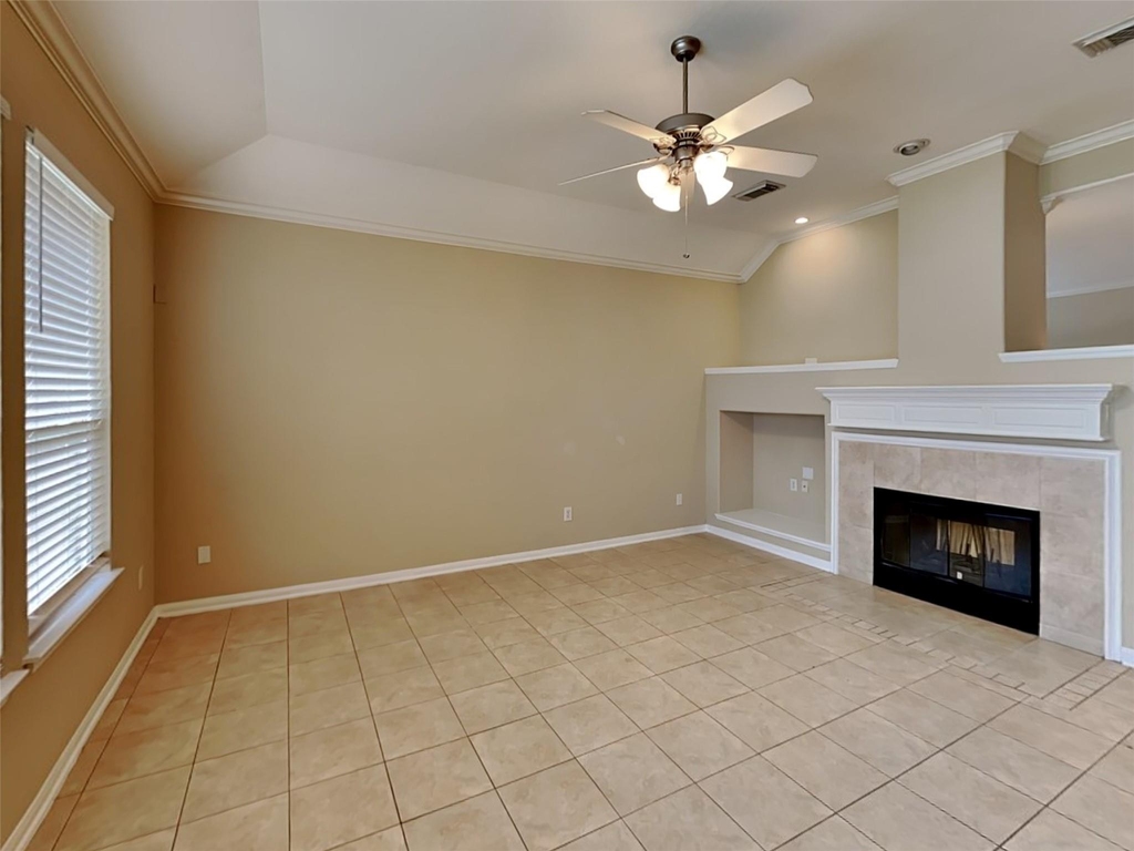 10923 Tattershall Lane - Photo 5