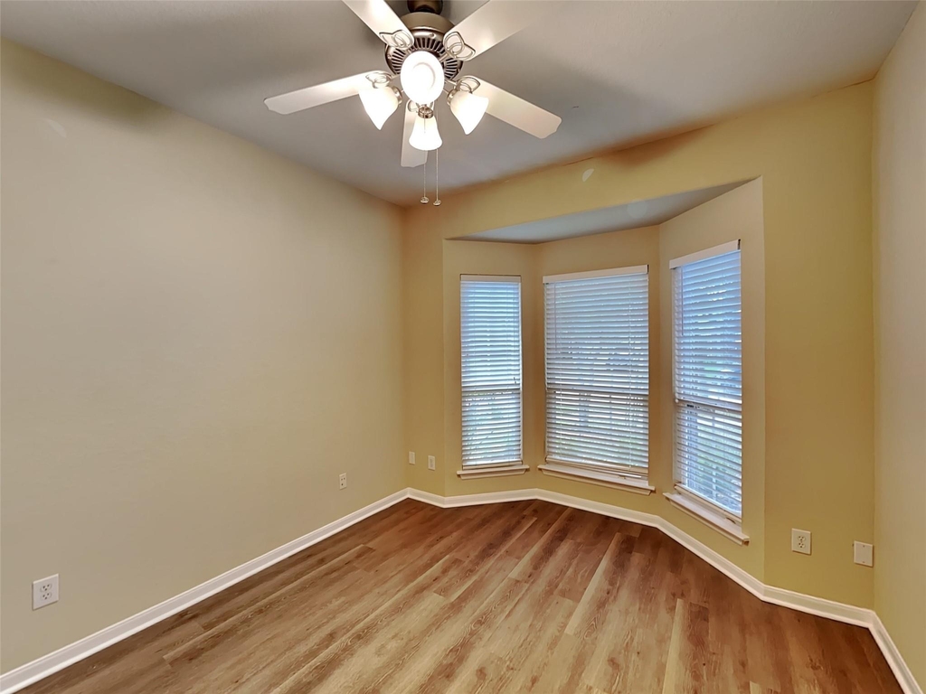 10923 Tattershall Lane - Photo 16