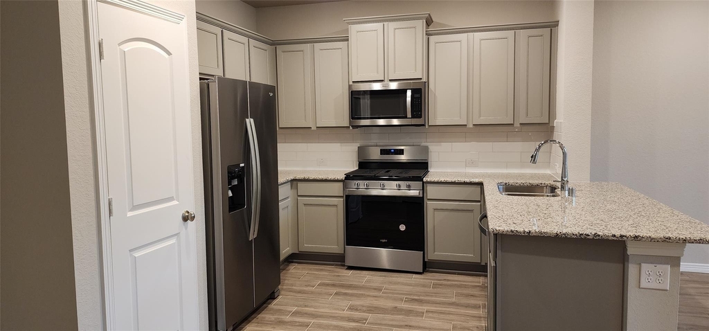 8016 Scanlan Trail - Photo 3