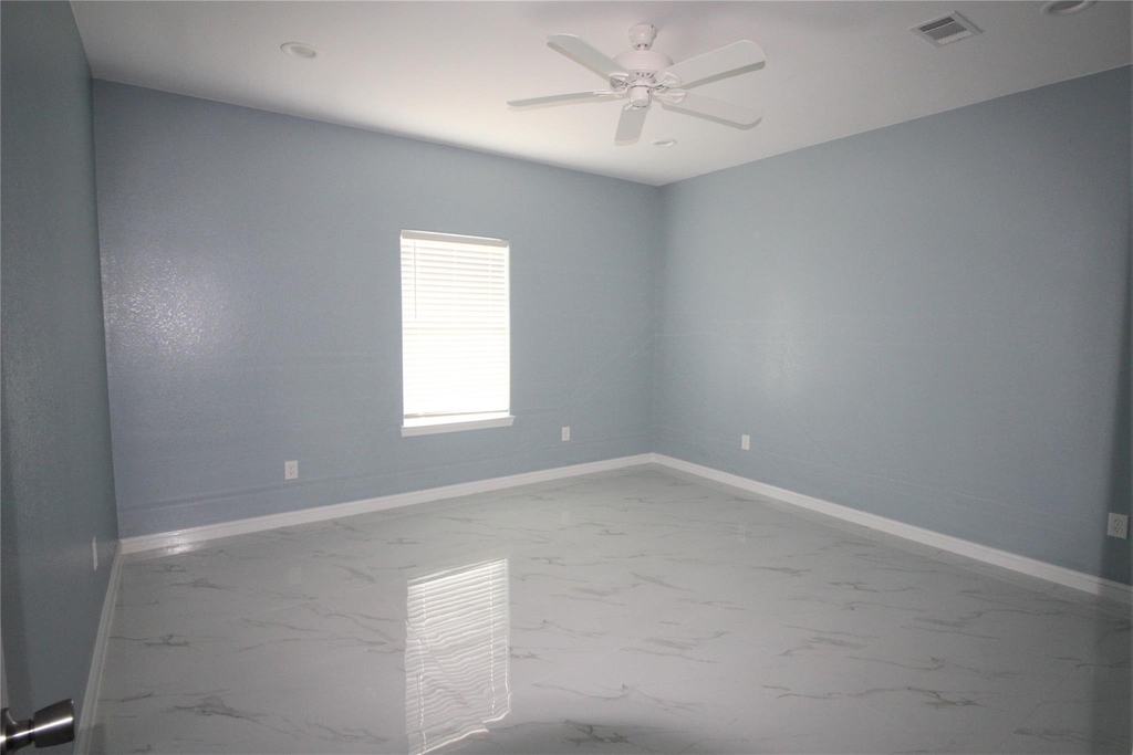 956 County Road 281 - Photo 4
