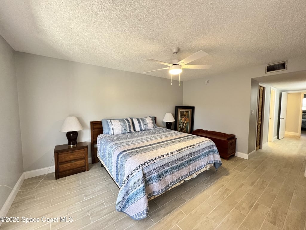 8494 Ridgewood Avenue - Photo 8