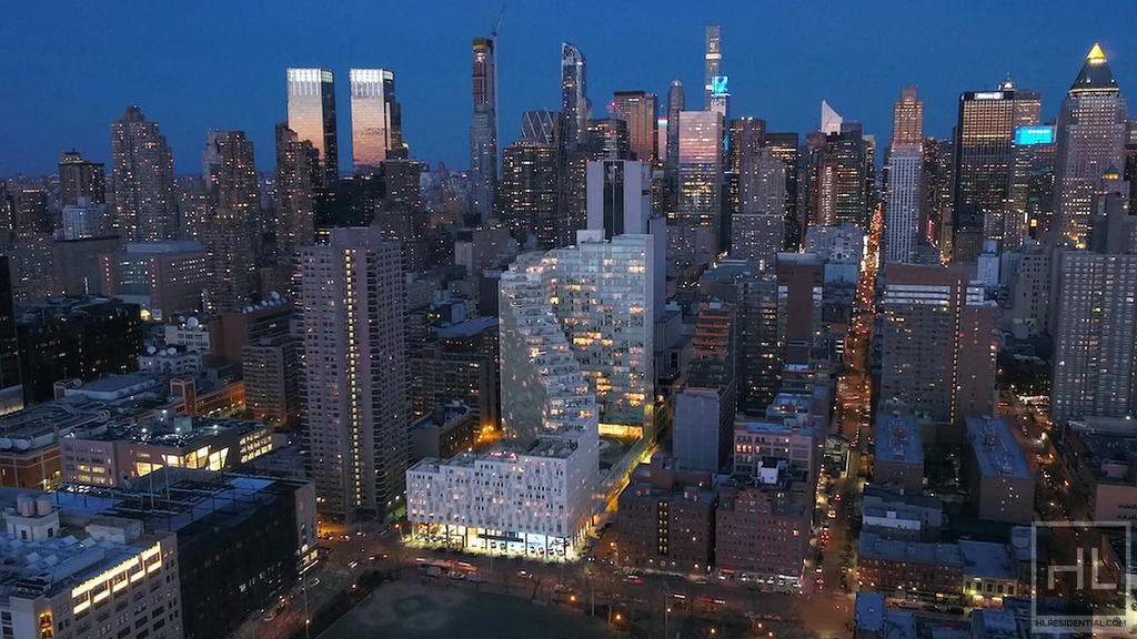 West 54th Street - Photo 11