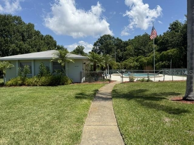 2833 Orange Tree Circle N - Photo 32