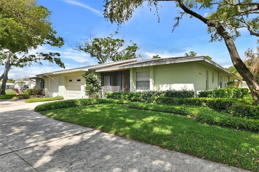 2833 Orange Tree Circle N - Photo 6