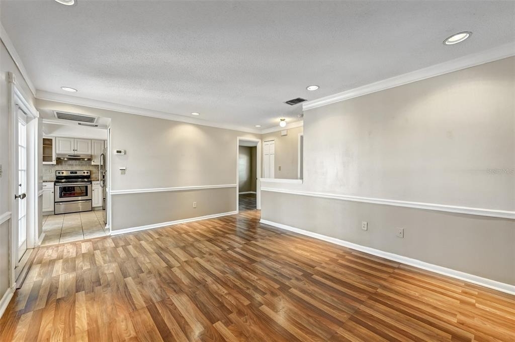 2833 Orange Tree Circle N - Photo 14