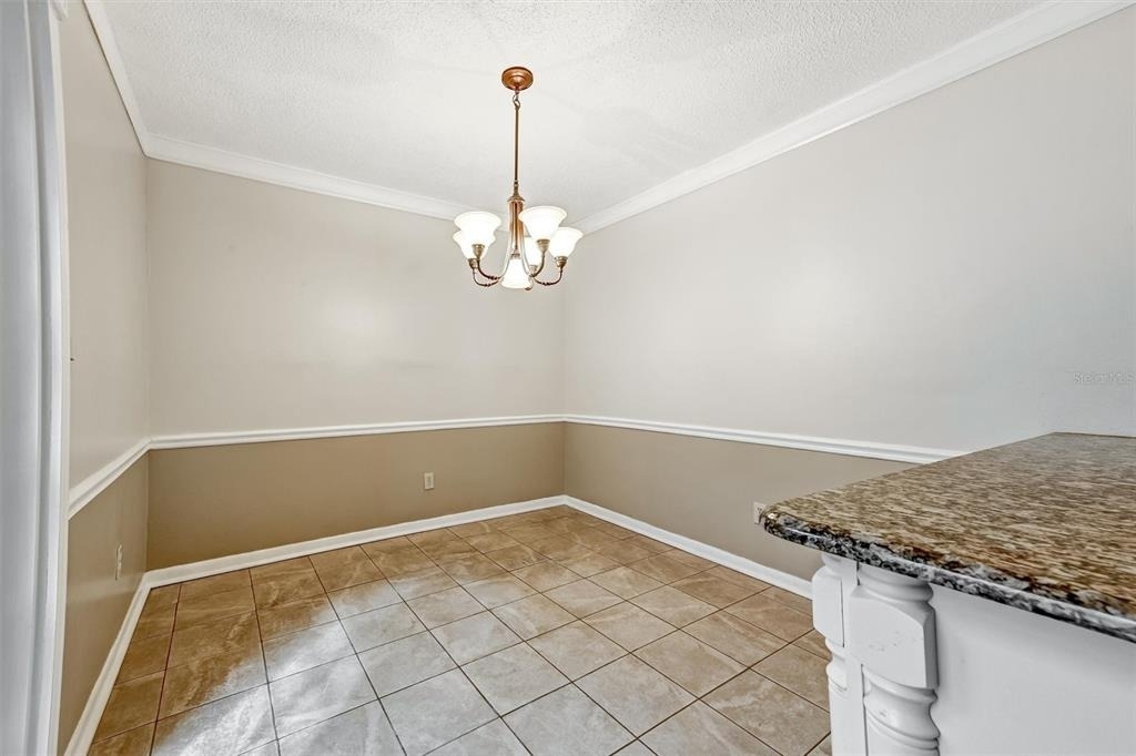 2833 Orange Tree Circle N - Photo 11