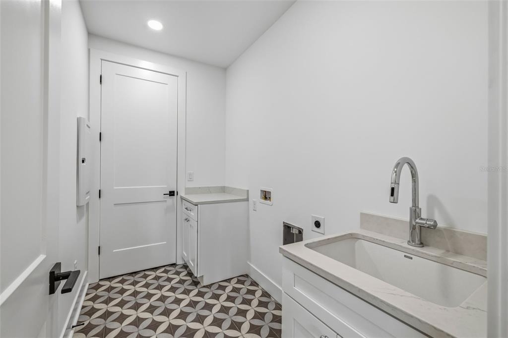 3010 S Esperanza Avenue - Photo 49