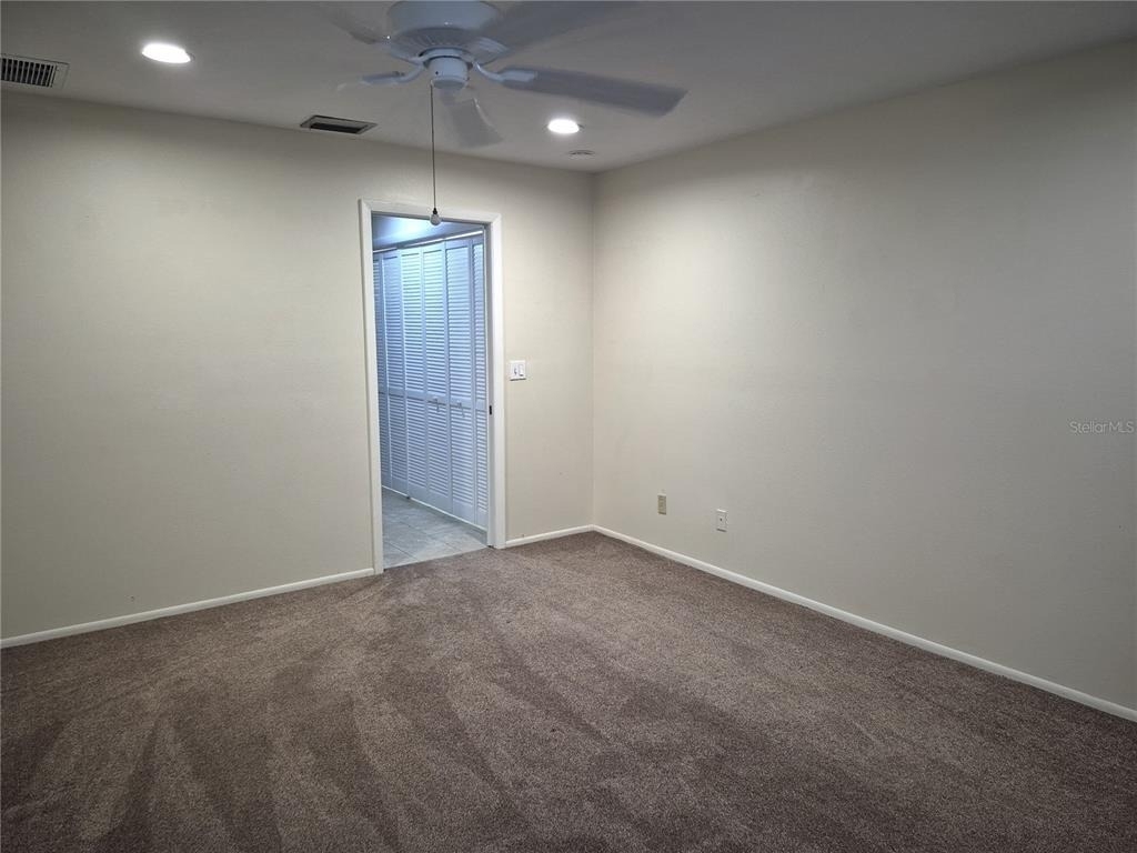 160 Joanne Place - Photo 18