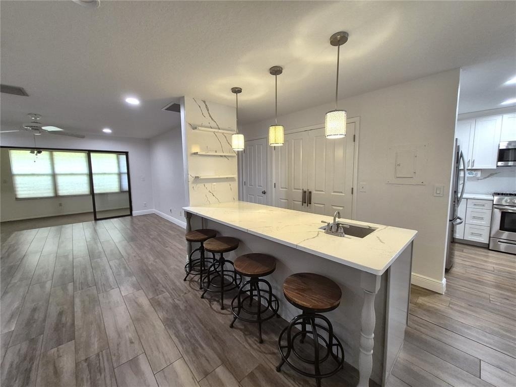 160 Joanne Place - Photo 11