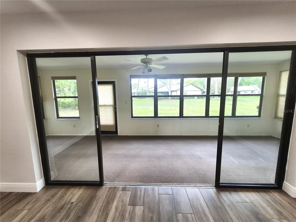 160 Joanne Place - Photo 16
