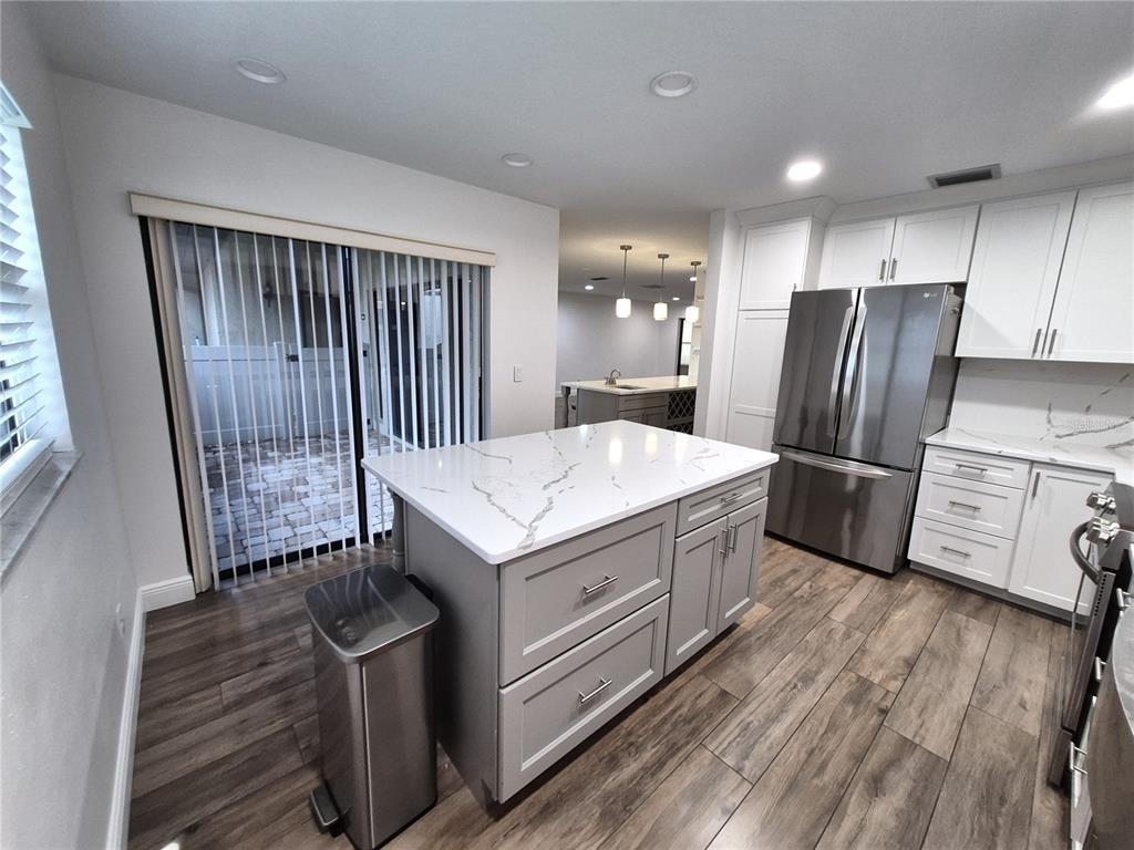 160 Joanne Place - Photo 12