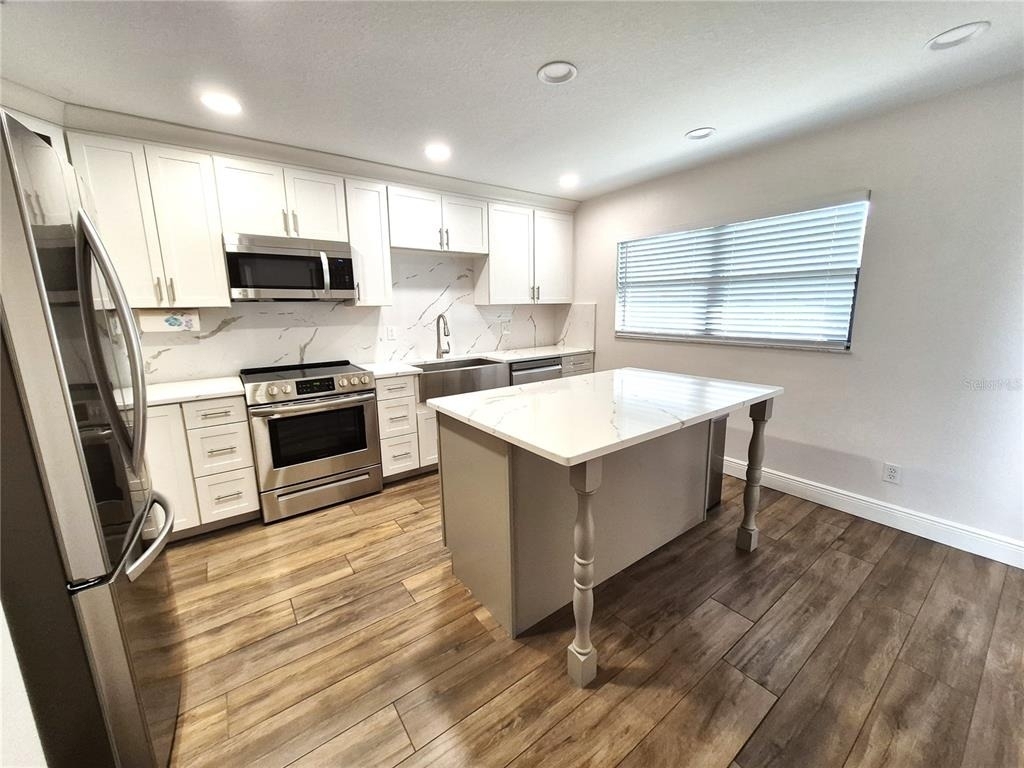 160 Joanne Place - Photo 13
