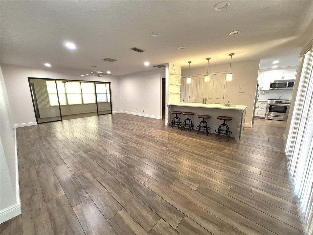 160 Joanne Place - Photo 5