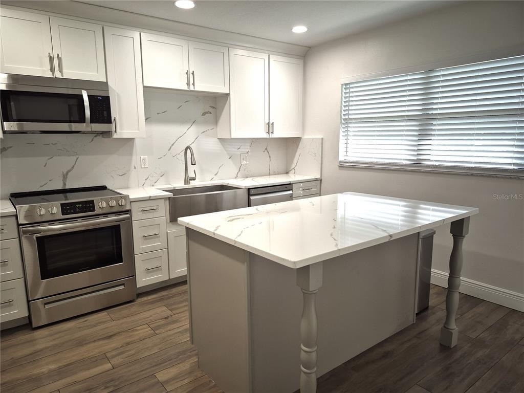 160 Joanne Place - Photo 14