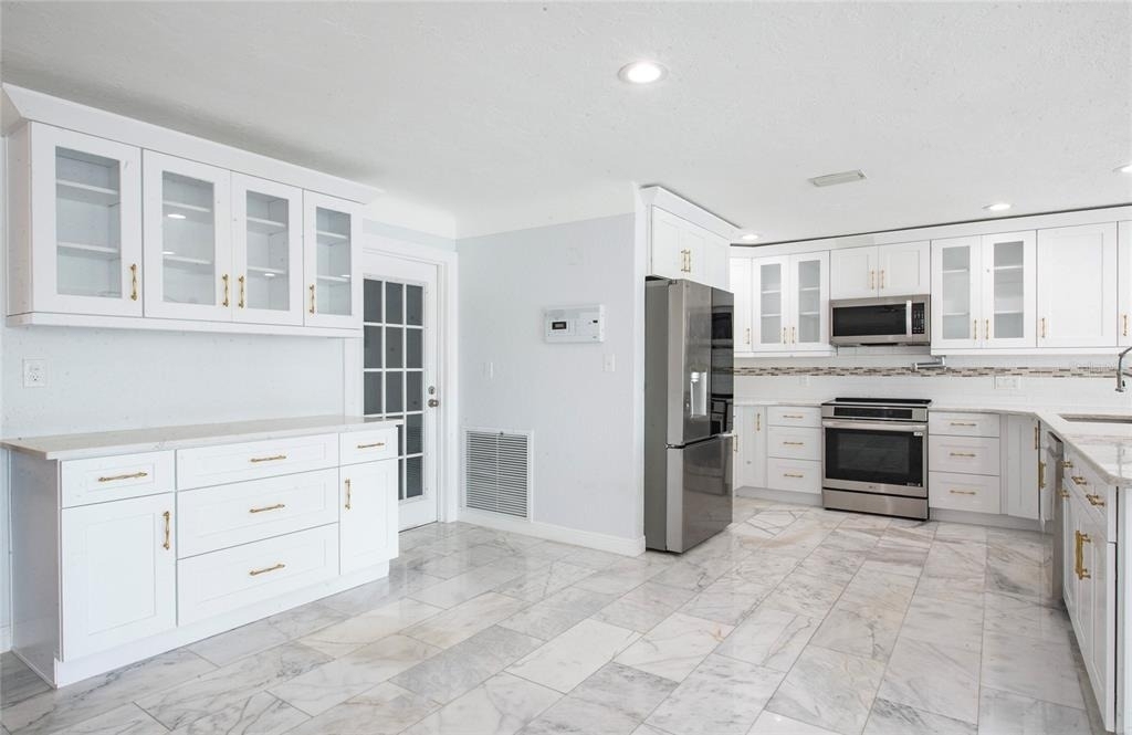 551 Crystal Drive - Photo 22