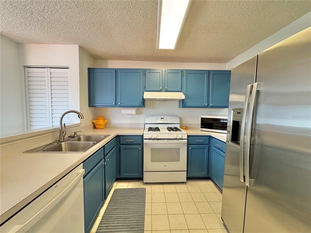 715 Magnolia Place - Photo 13