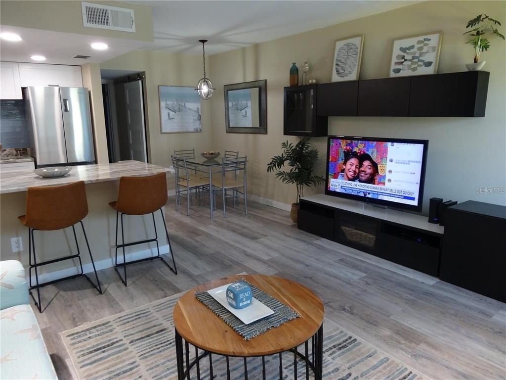 9715 Harrell Avenue - Photo 34