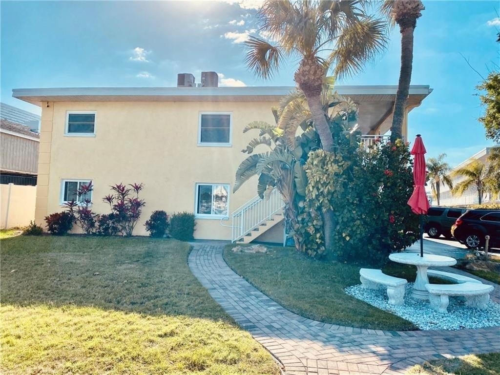 9715 Harrell Avenue - Photo 10
