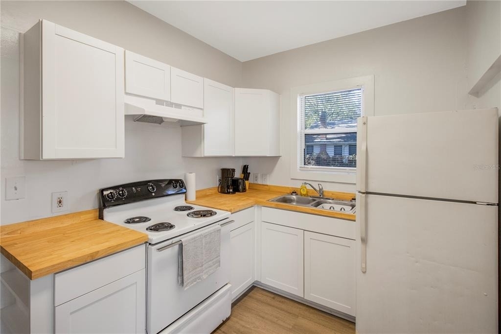 702 Nw 2nd Avenue - Photo 9