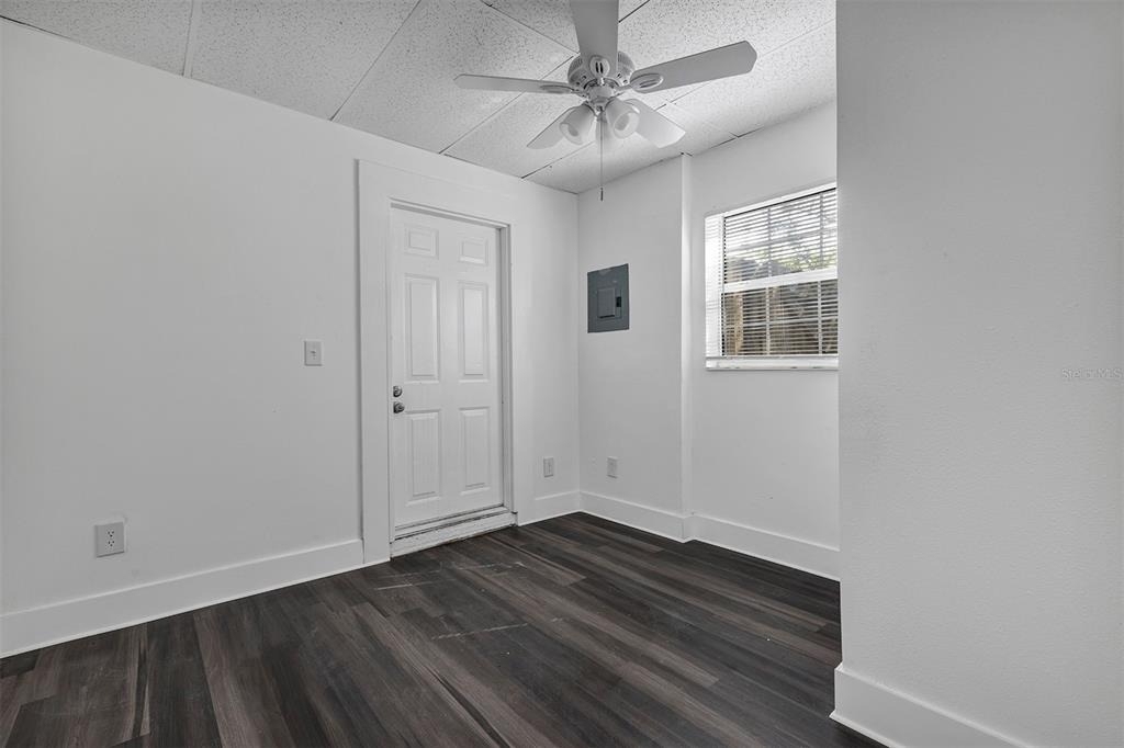 2027 30th Avenue N - Photo 5