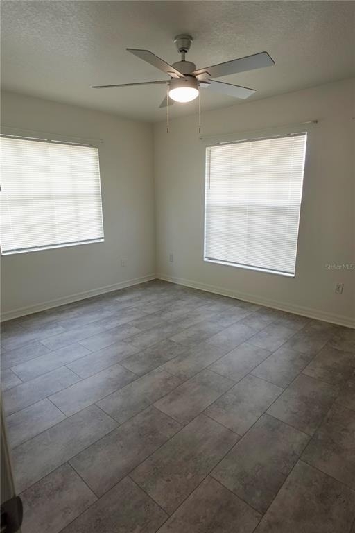 540 W Comstock Avenue - Photo 12