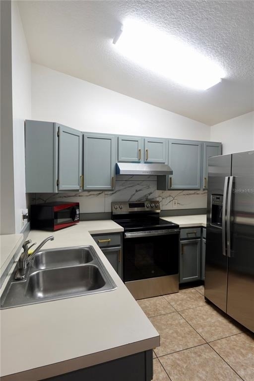 540 W Comstock Avenue - Photo 5