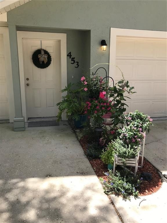 453 W Desoto Street - Photo 1
