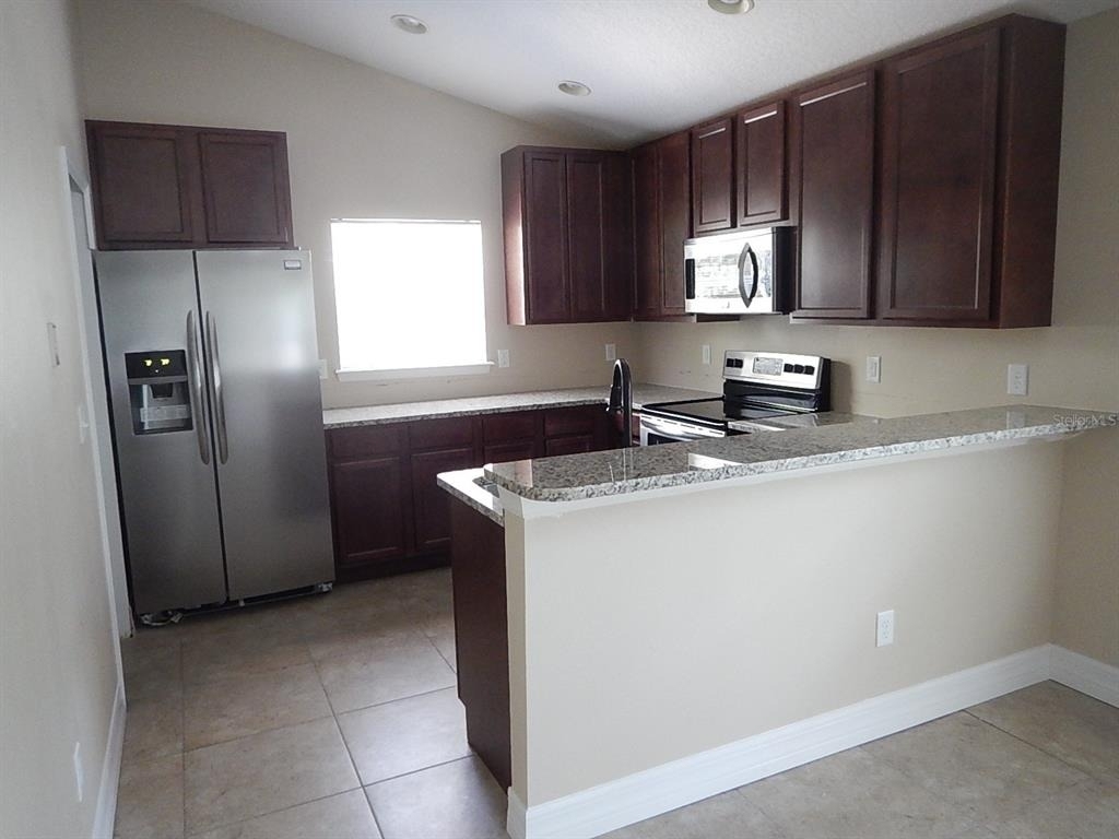 453 W Desoto Street - Photo 5