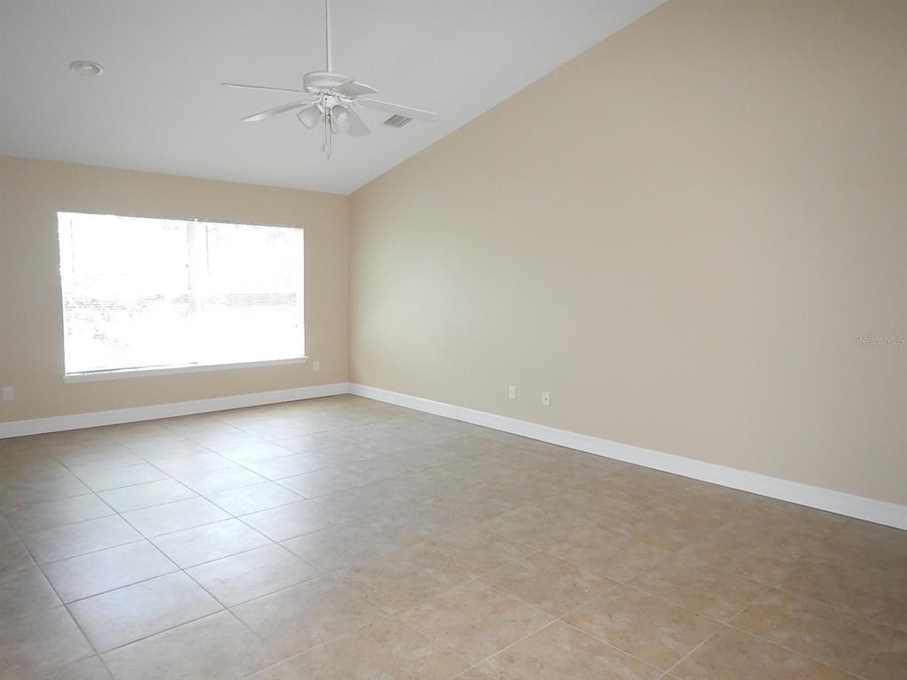 453 W Desoto Street - Photo 2