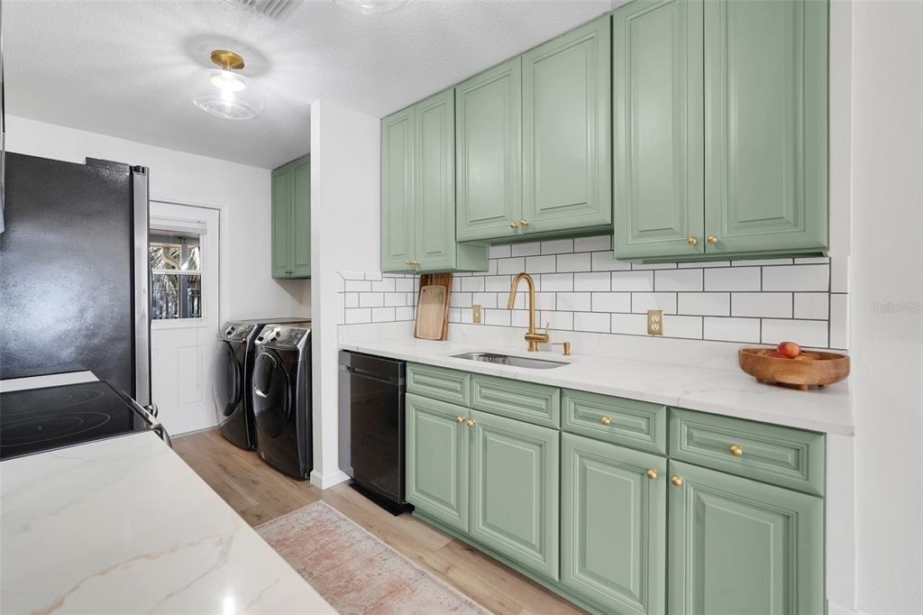 30024 Tavares Ridge Boulevard - Photo 10
