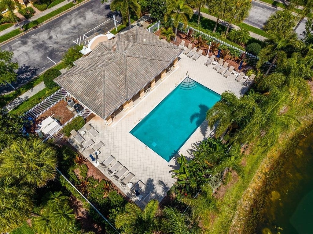 1564 Napoli Drive W - Photo 32