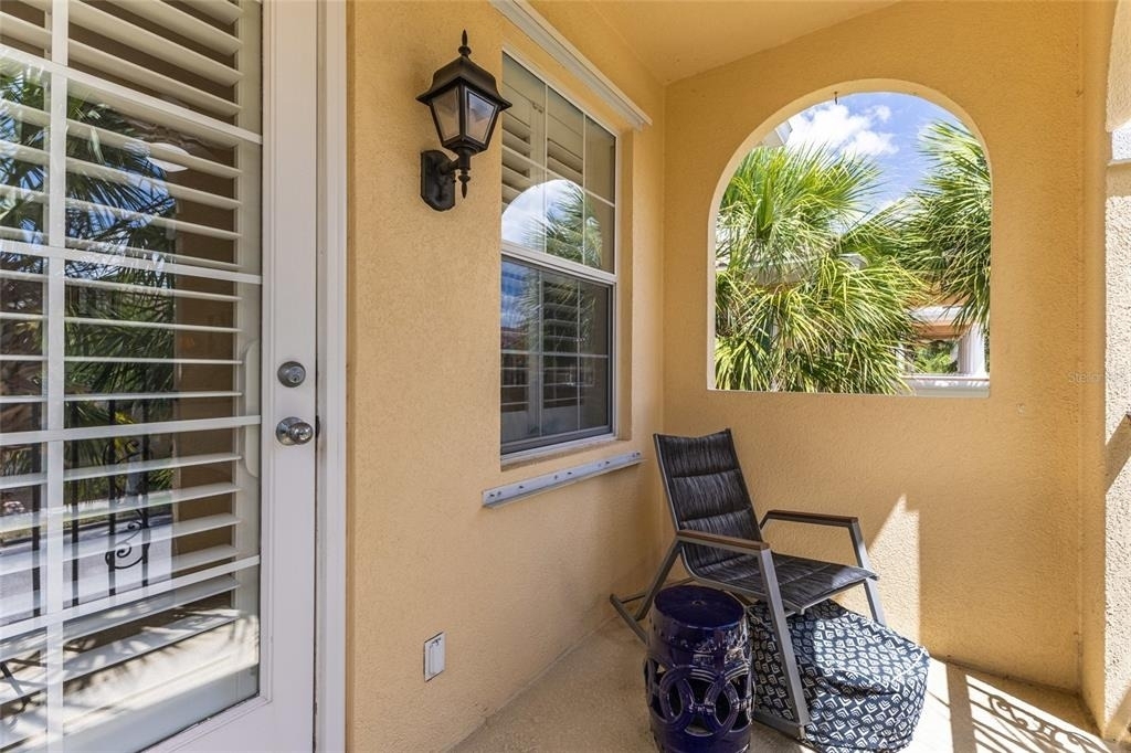 1564 Napoli Drive W - Photo 27
