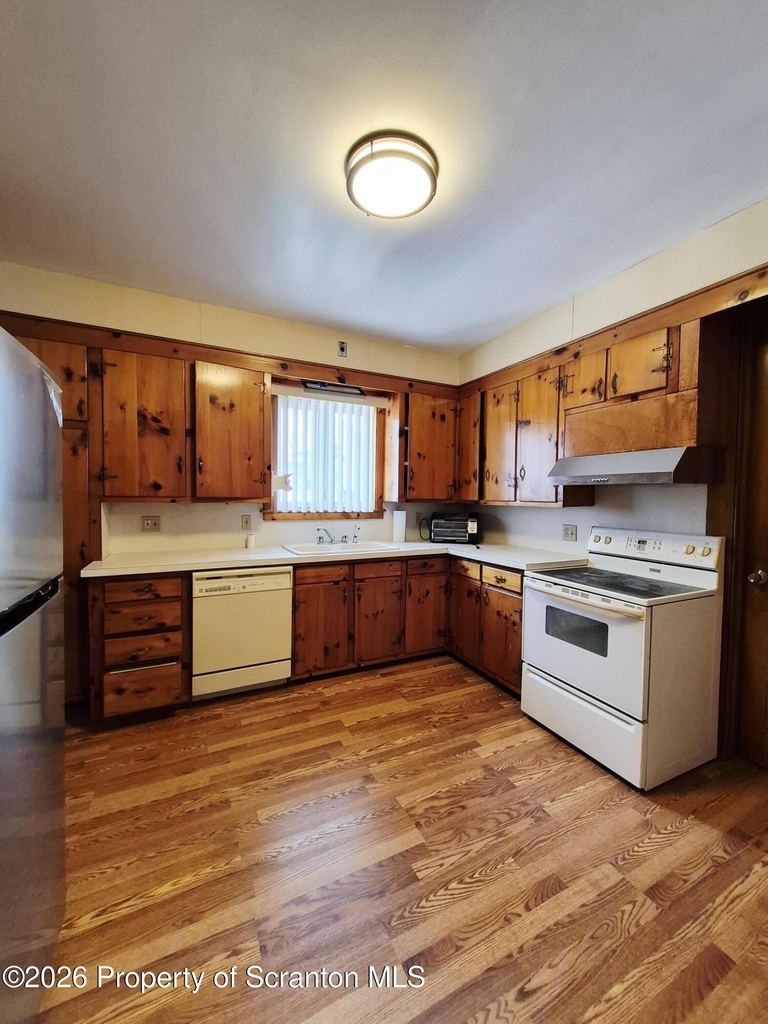 109 Salem Avenue - Photo 10