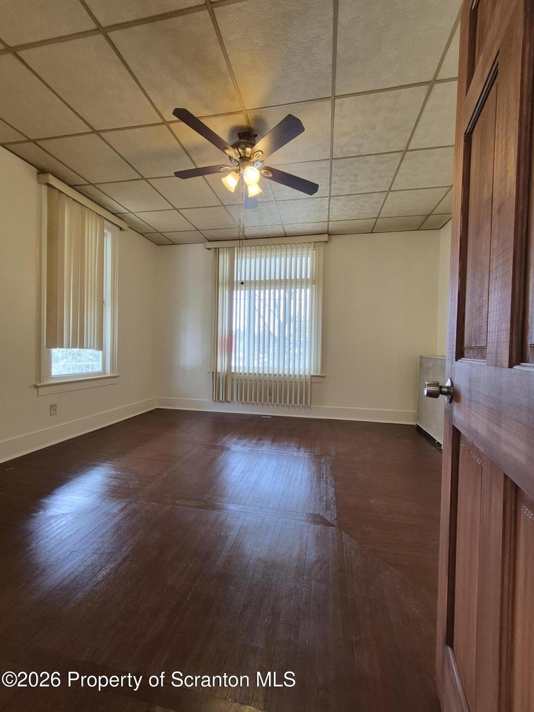 109 Salem Avenue - Photo 14