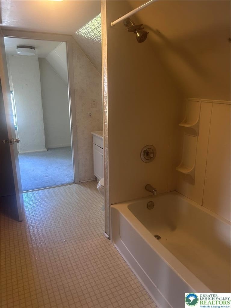 146 W Broad Street - Photo 4