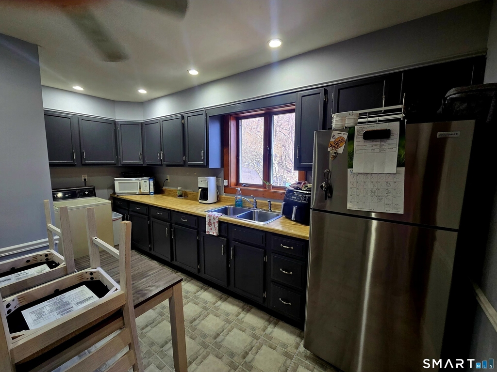 73 Woodbridge Avenue - Photo 5