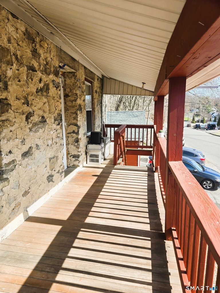 73 Woodbridge Avenue - Photo 3