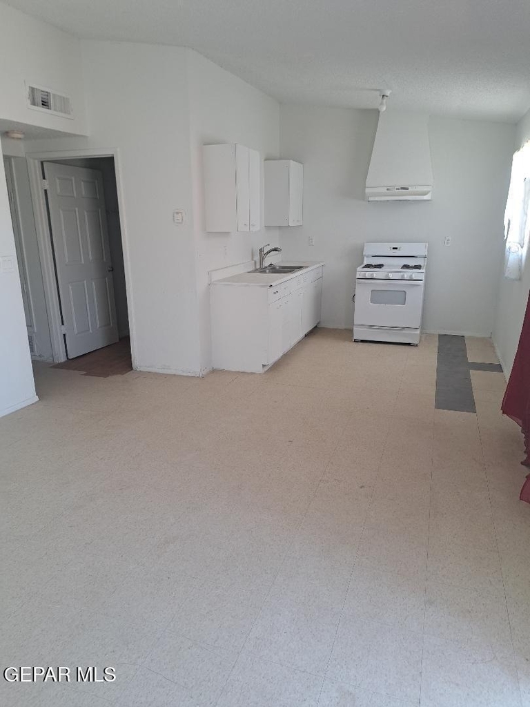 623 Ne Davis Street - Photo 4