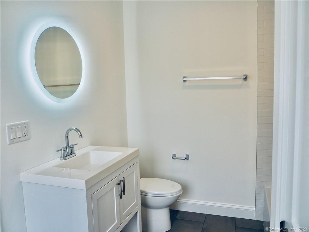 70 Seminary Street - Photo 20