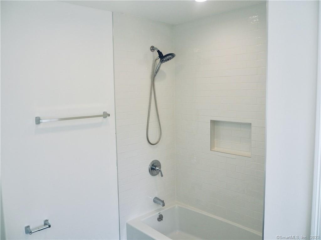 70 Seminary Street - Photo 21
