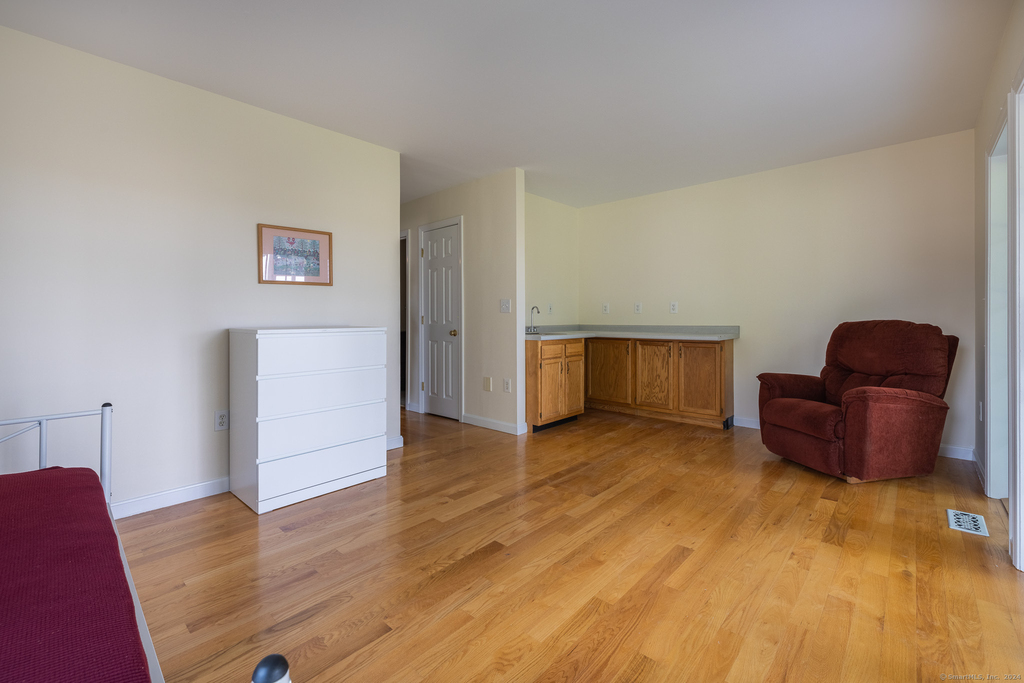 916 Reef Road - Photo 6