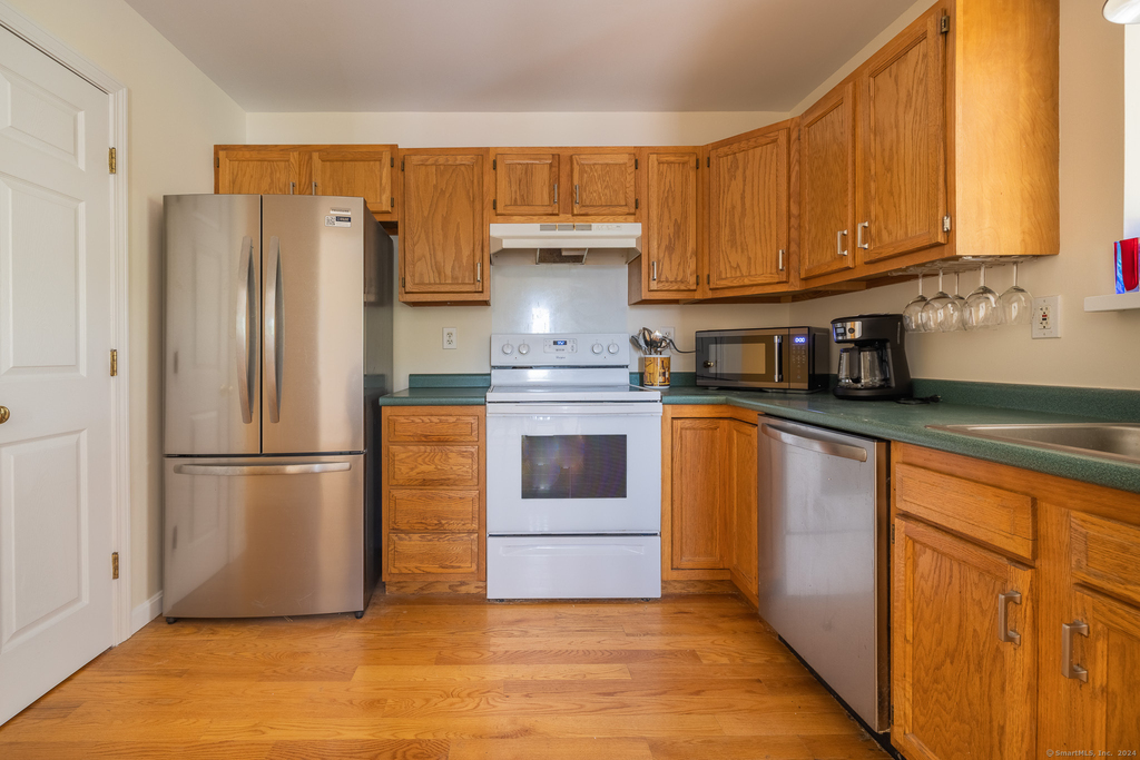 916 Reef Road - Photo 14